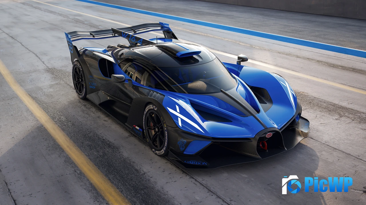 Bugatti Bolide Race track 4K PC Wallpaper