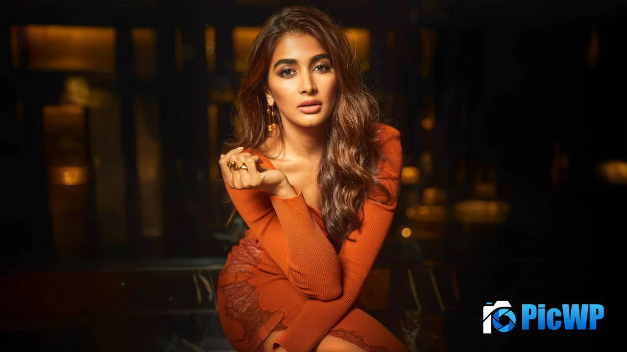 Pooja Hegde 4K PC Wallpaper