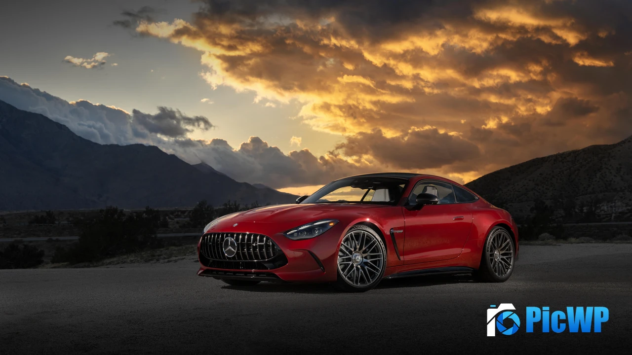 Mercedes-AMG GT 63 S 4MATIC+ 2024 4K PC Wallpaper