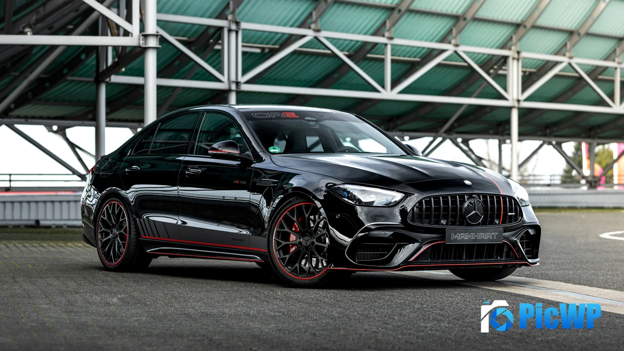 Mercedes-AMG C 63 Manhart CRE 700 2024 4K PC Wallpaper
