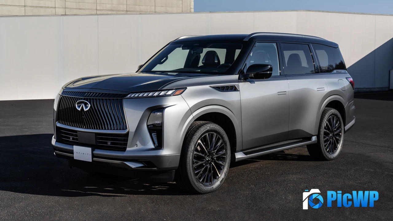 Infiniti QX80 Autograph AWD 2025 4K PC Wallpaper