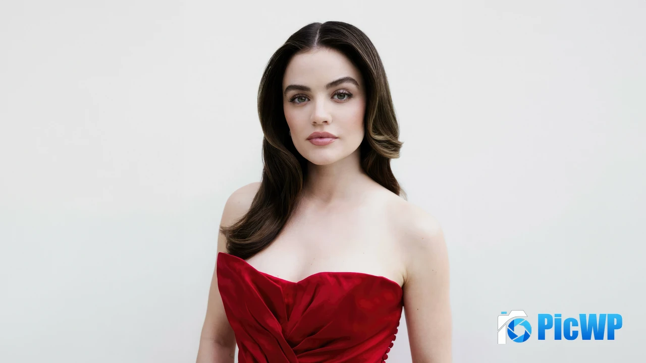 Lucy Hale Portrait 4K PC Wallpaper