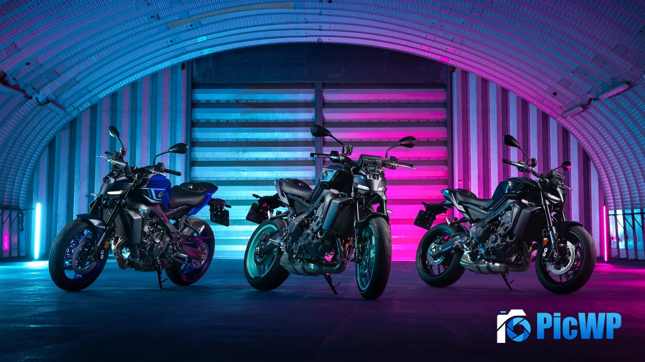 Neon Yamaha MT-09 2024 4K PC Wallpaper