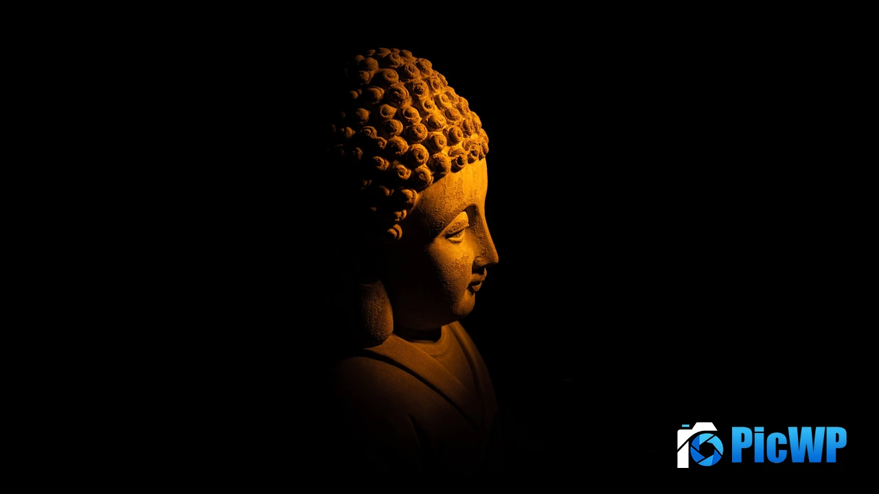 Gautama Buddha Statue 4K PC Wallpaper