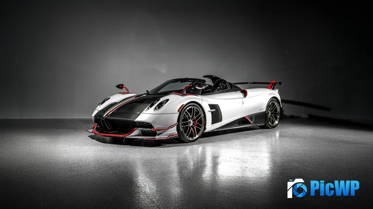 Pagani Huayra Roadster Hypercar 4K PC Wallpaper