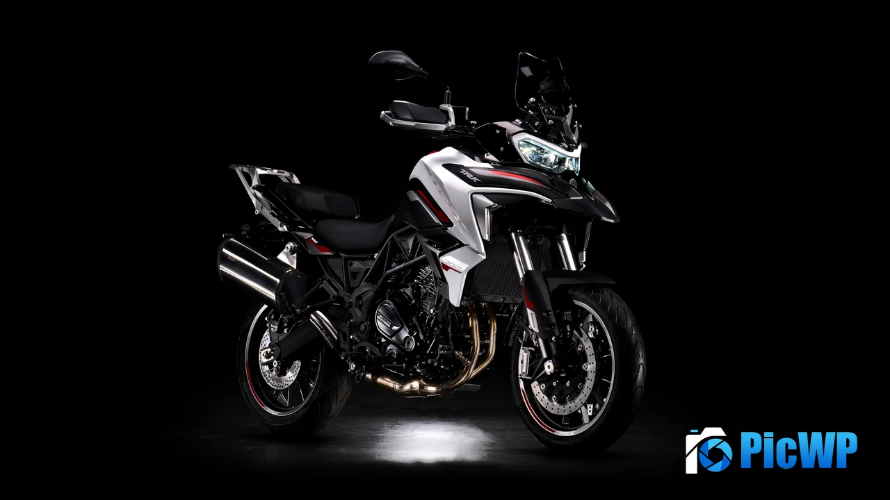 Benelli TRK 702 Adventure motorcycles 4K PC Wallpaper