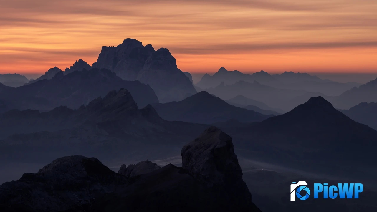 Mountain range South Tyrol 4K PC Wallpaper