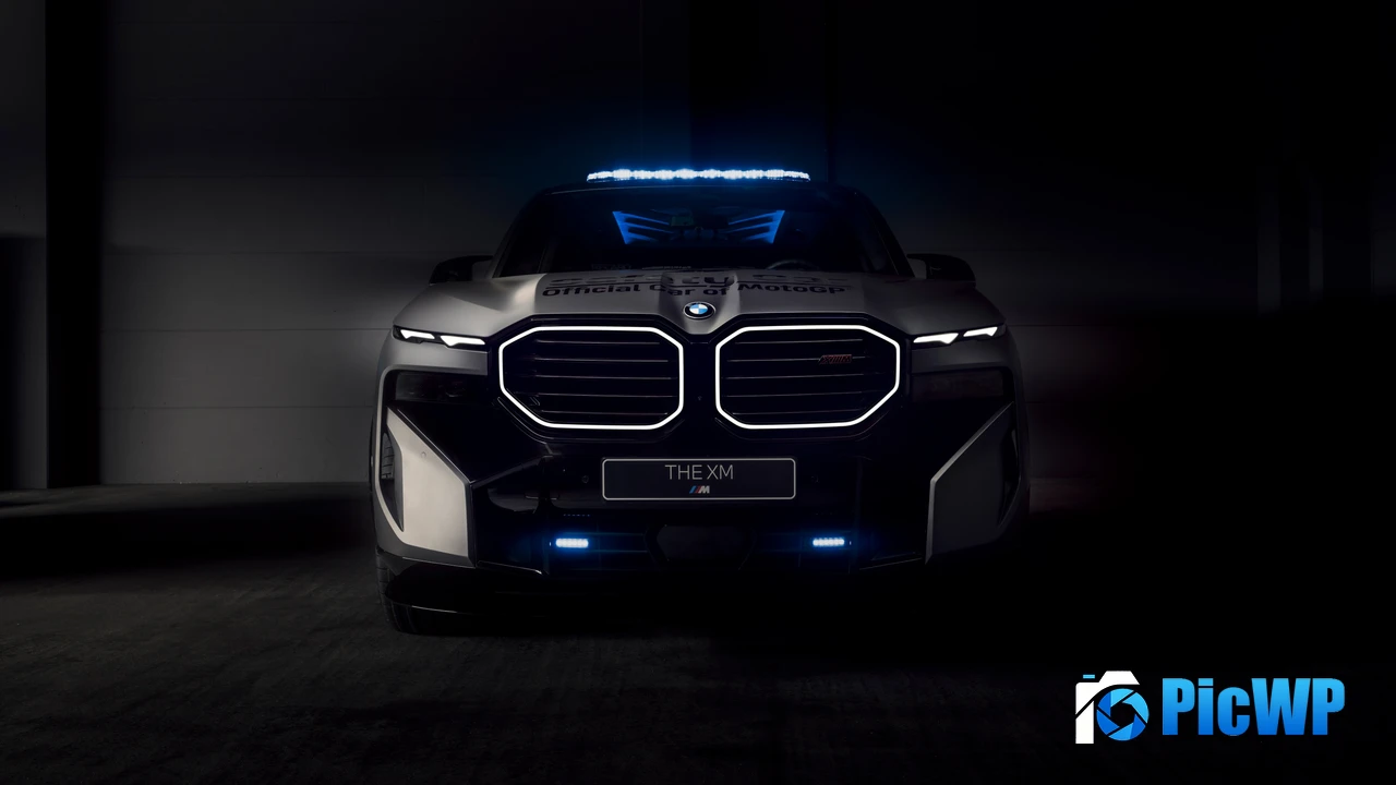 BMW XM MotoGP Safety Car 4K PC Wallpaper