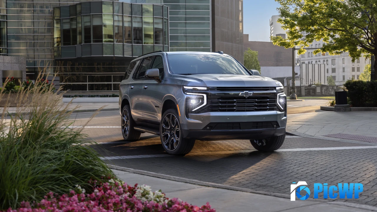Chevrolet Tahoe RST 2025 4K PC Wallpaper