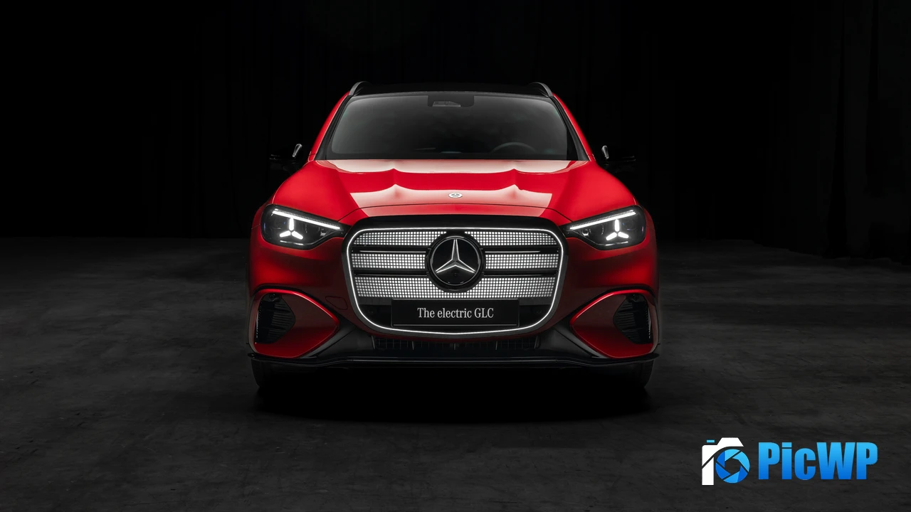 Mercedes-Benz GLC 400 2026 4K PC Wallpaper