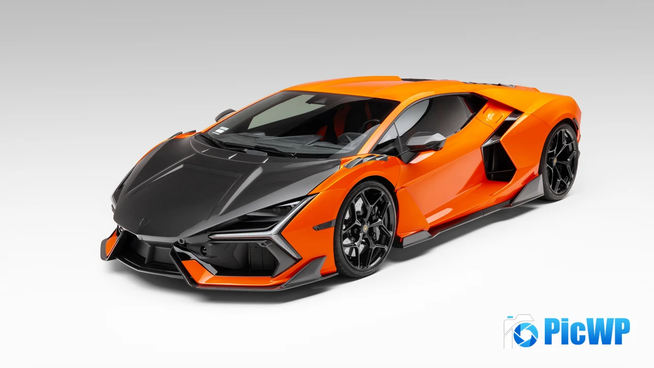 Lamborghini Revuelto Carbon Fiber 4K PC Wallpaper
