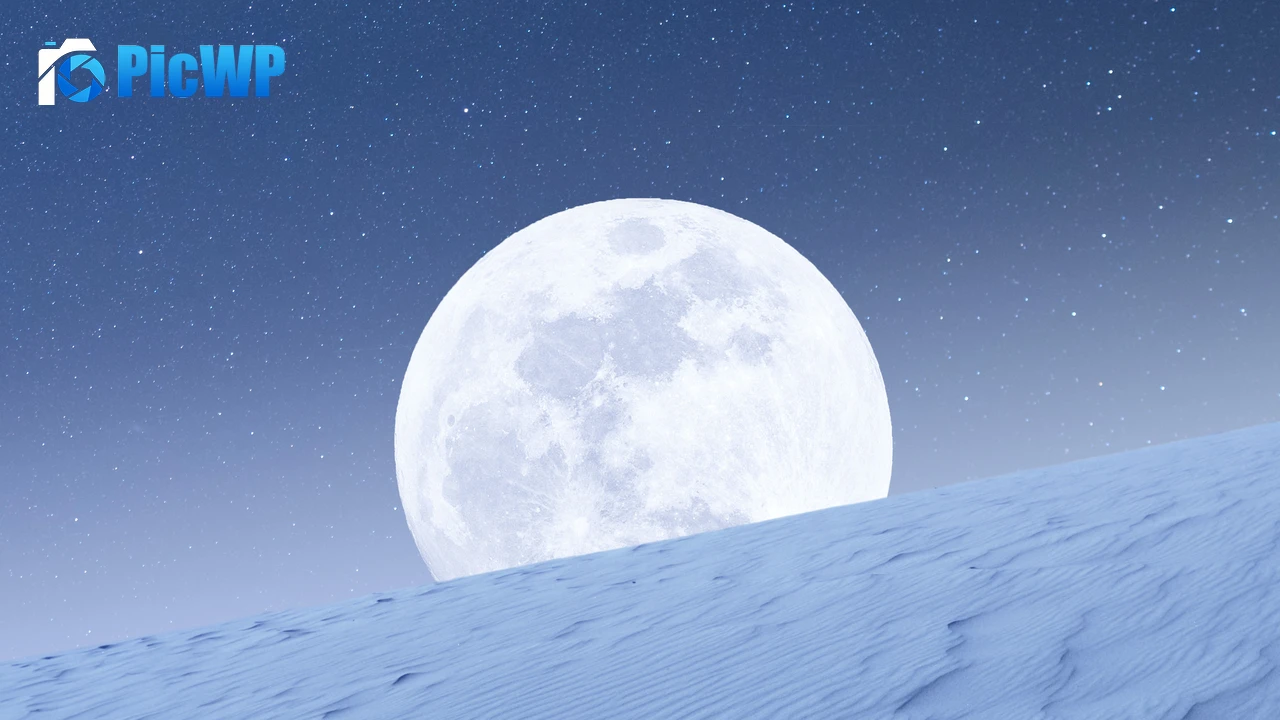 Moon Desert 4K PC Wallpaper