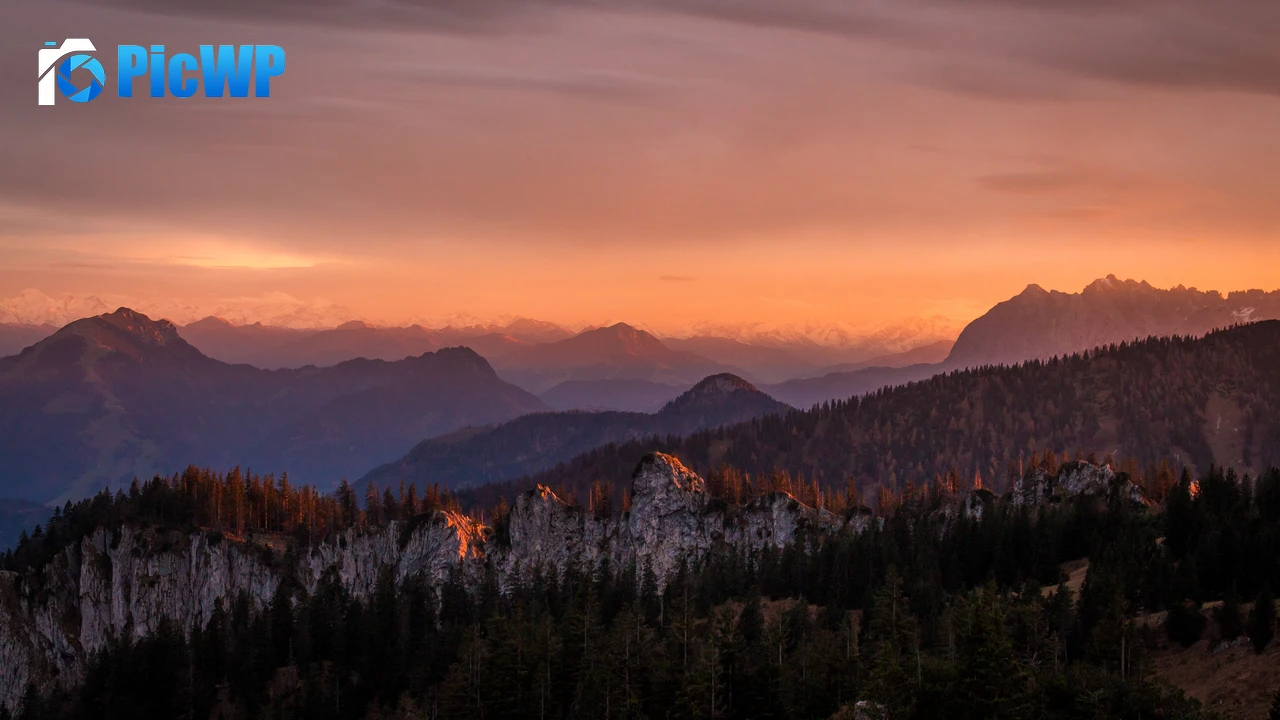 Alpenglow Sunrise 4K PC Wallpaper