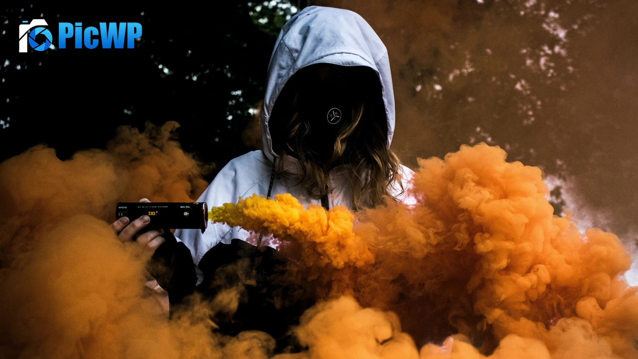 Person in Mask Girl 4K PC Wallpaper
