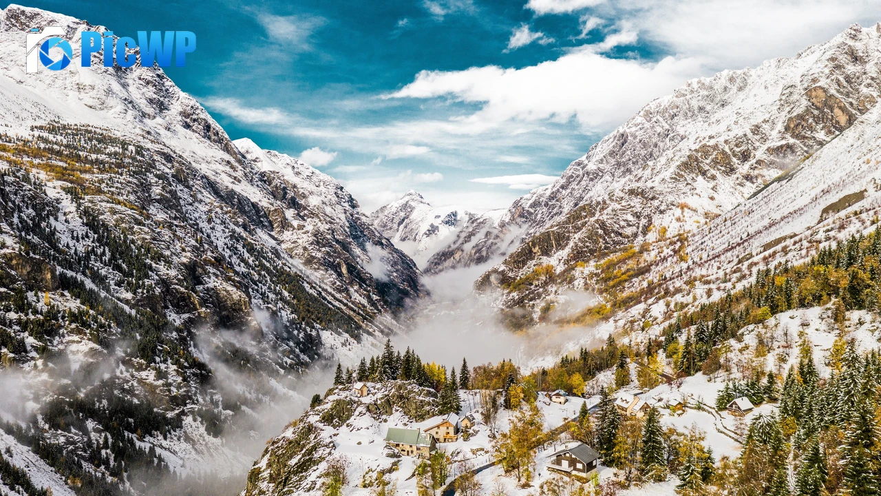 Saint Christophe en Oisans France 4K PC Wallpaper
