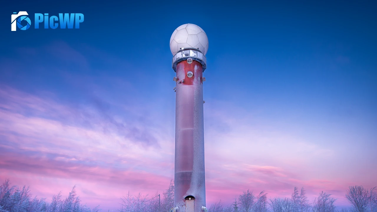 Radar Tower Winter 4K PC Wallpaper