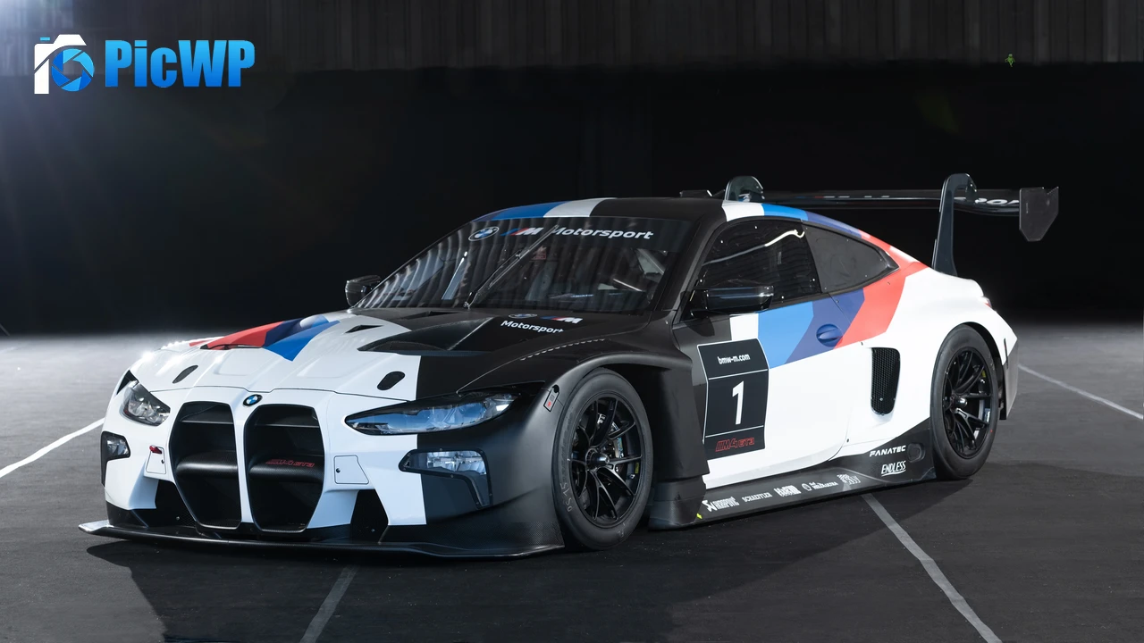BMW M4 GT3 Race cars 4K PC Wallpaper
