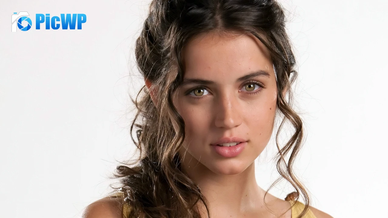 Ana de Armas High-res 4K PC Wallpaper