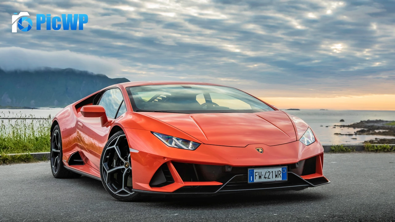Lamborghini Huracan EVO Sports car 4K PC Wallpaper
