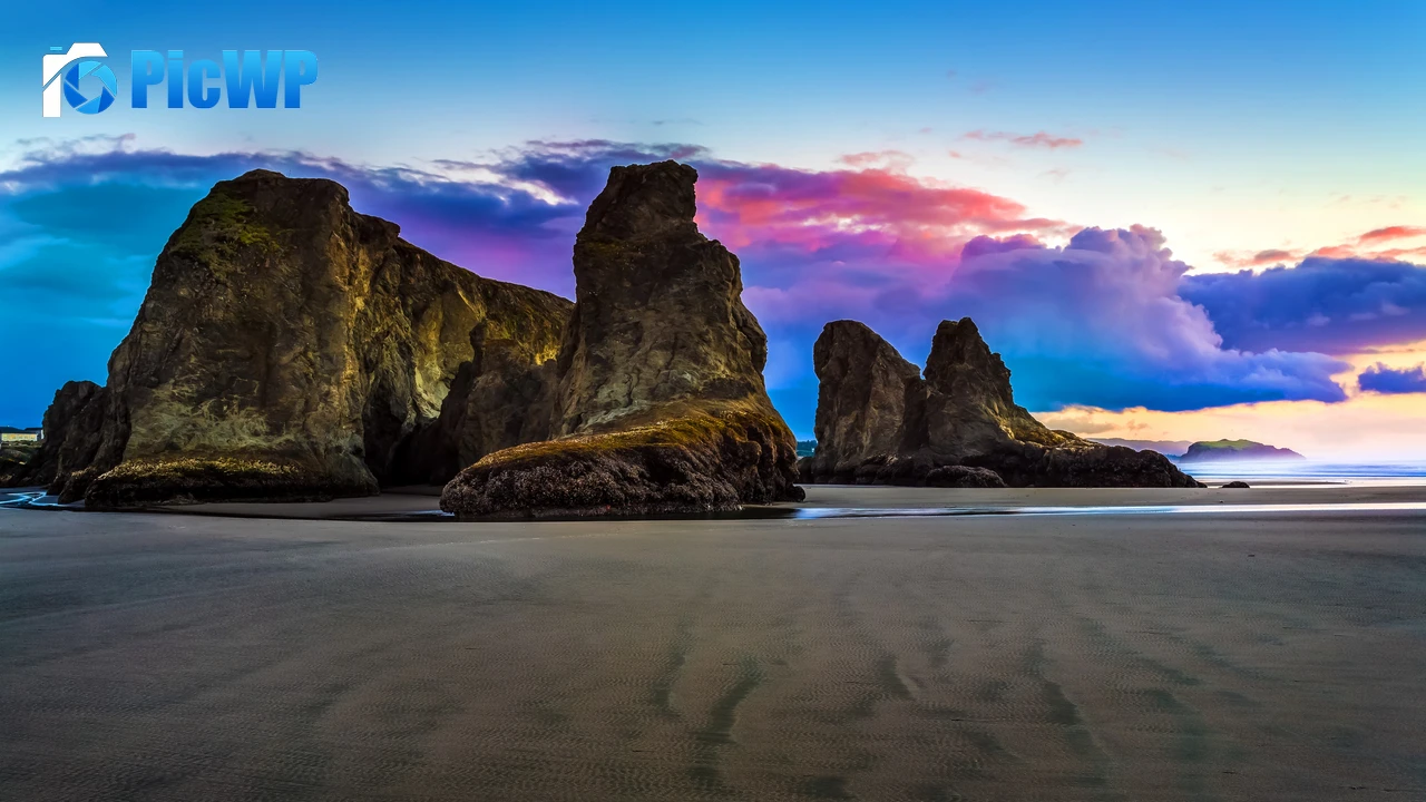 Bandon Beach Sea stacks 4K PC Wallpaper