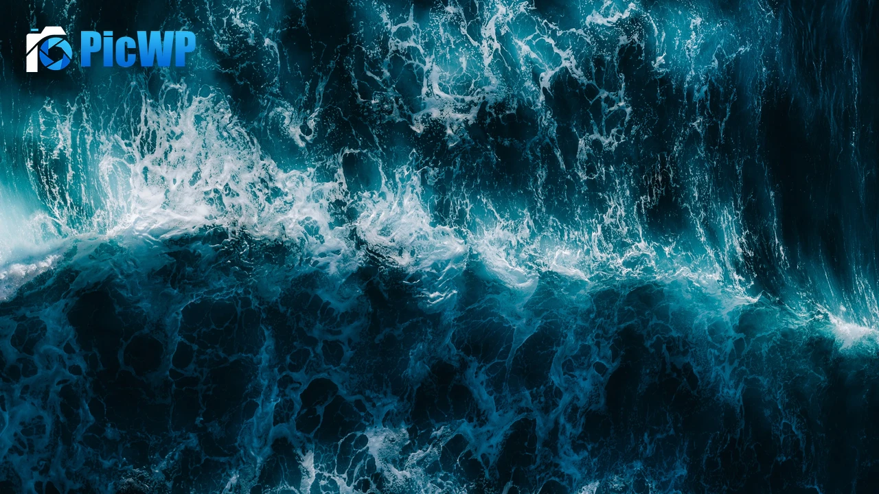 Sea waves Aerial view 4K PC Wallpaper