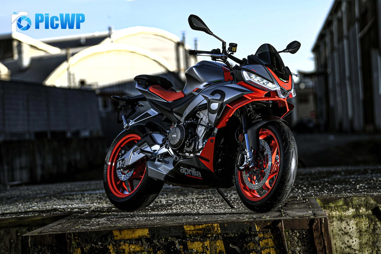 Aprilia Tuono 660 HD 3K PC Wallpaper