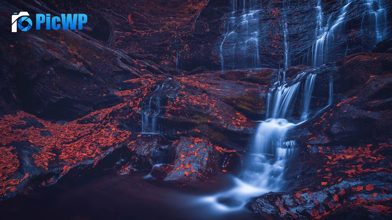 Moss Glen Falls Waterfall 4K PC Wallpaper