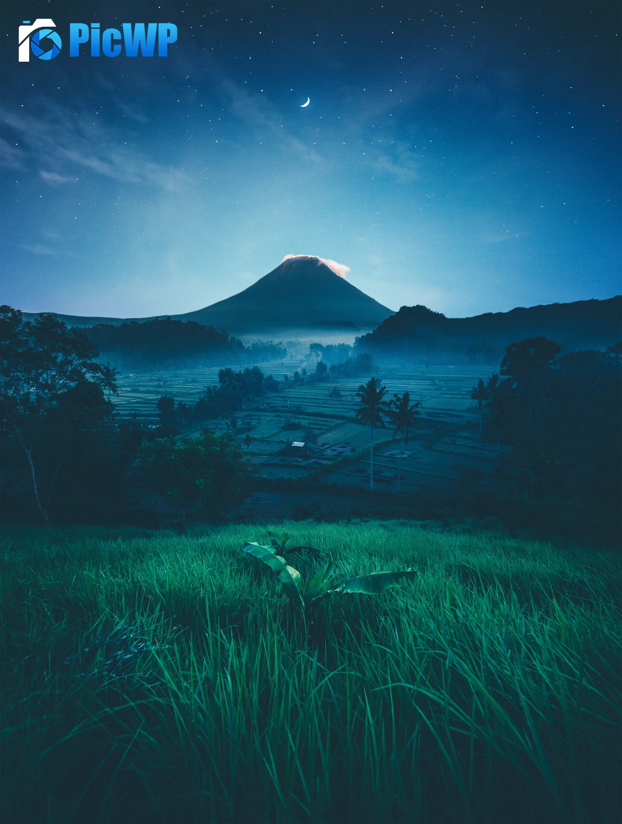Mount Agung Volcano 4K Mobile Wallpaper