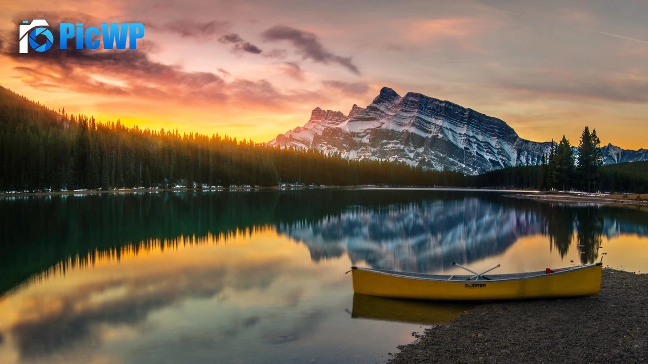 Two Jack Lake Banff National Park 4K PC Wallpaper