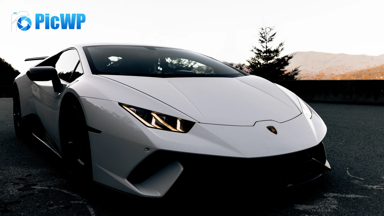 Lamborghini Huracan Evening 4K PC Wallpaper