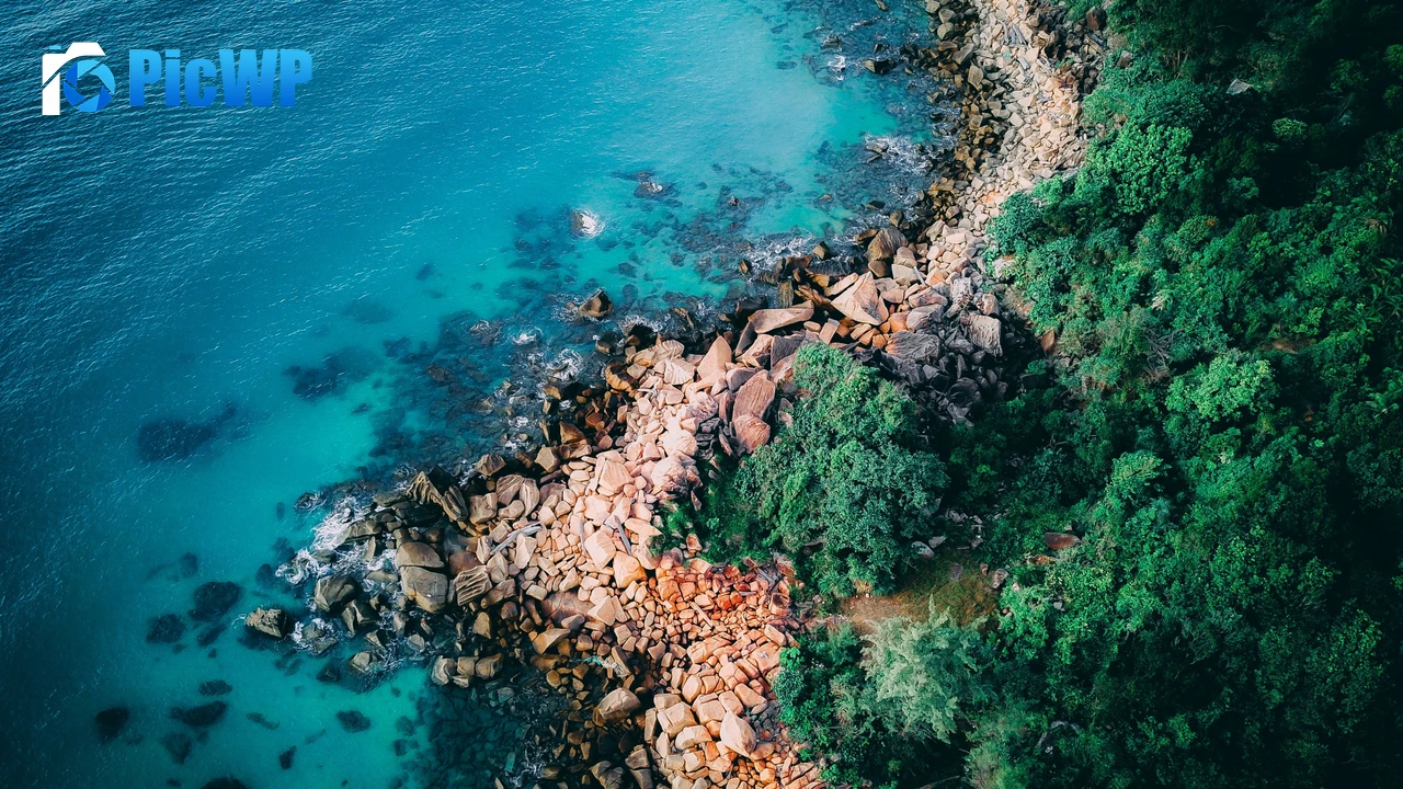 Seashore Coastline 4K PC Wallpaper