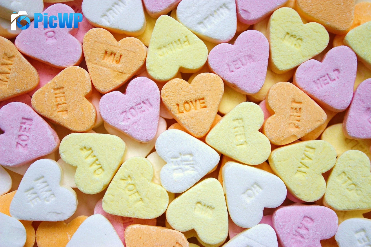 Heart Candies Sweet candy 4K PC Wallpaper
