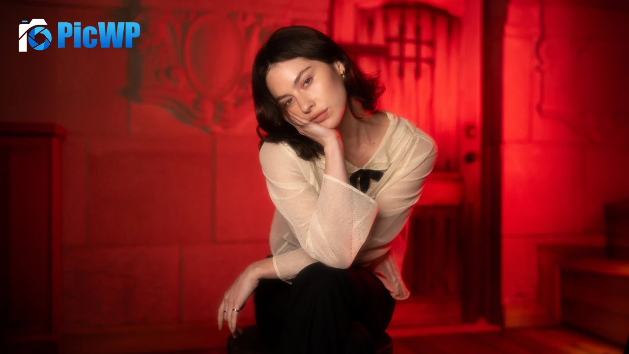 Gracie Abrams 2024 4K PC Wallpaper