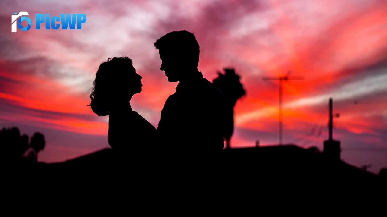 Romantic Couple 4K PC Wallpaper
