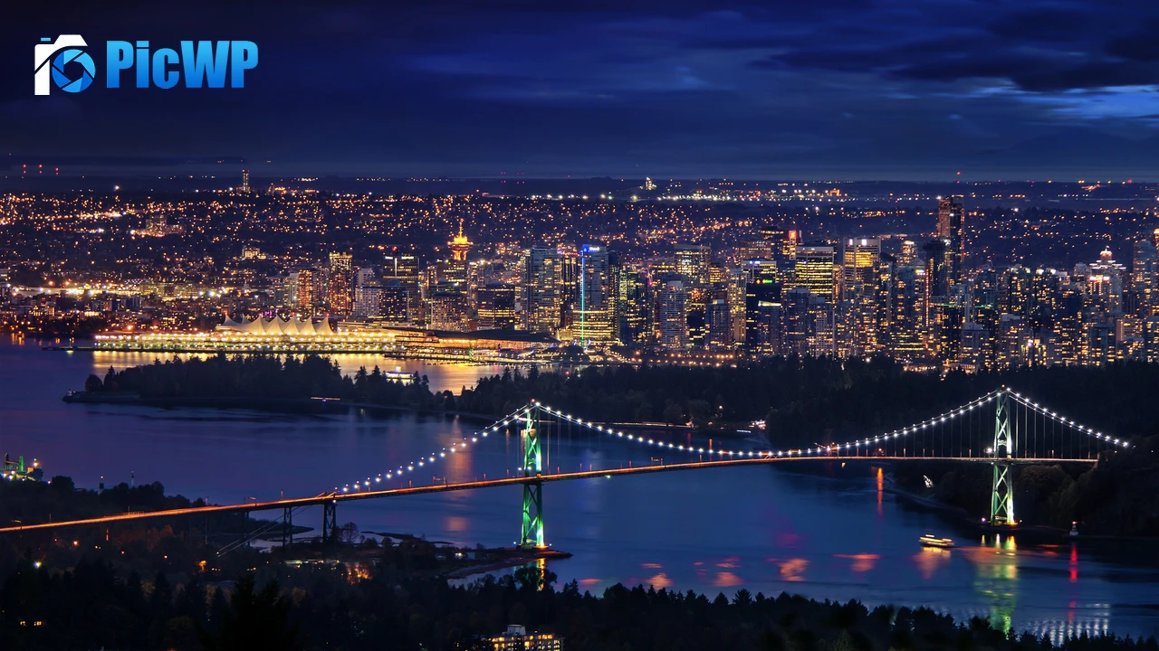Lions Gate Bridge Vancouver City 4K PC Wallpaper