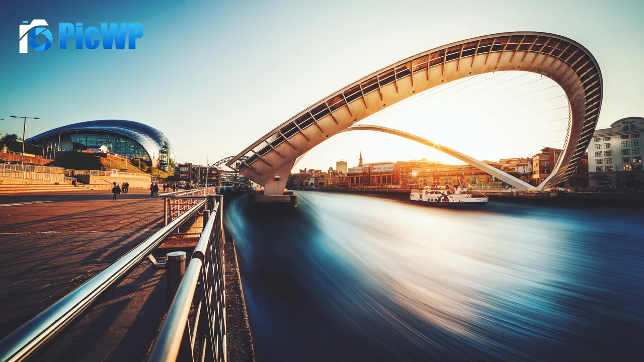 Gateshead Millennium Bridge United Kingdom 4K PC Wallpaper