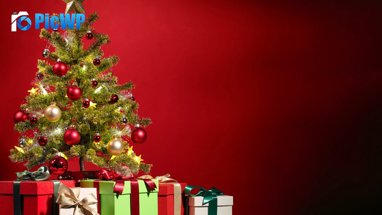 Christmas tree Christmas decoration 4K PC Wallpaper