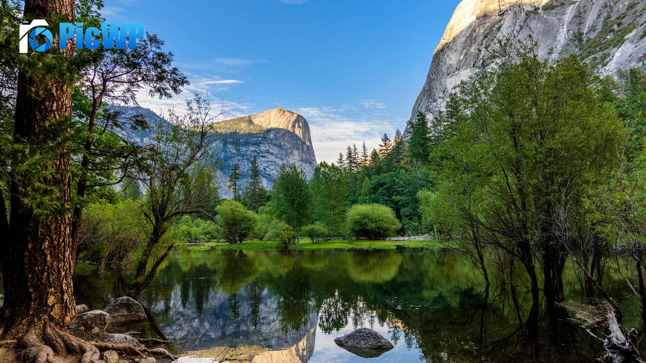 Yosemite Lake Reflection 4K PC Wallpaper