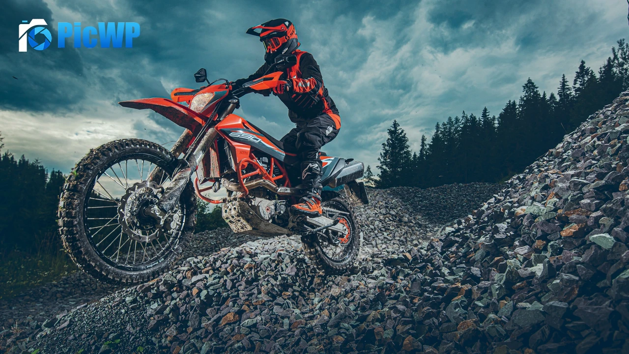 KTM 690 Enduro R Adventure motorcycles 4K PC Wallpaper