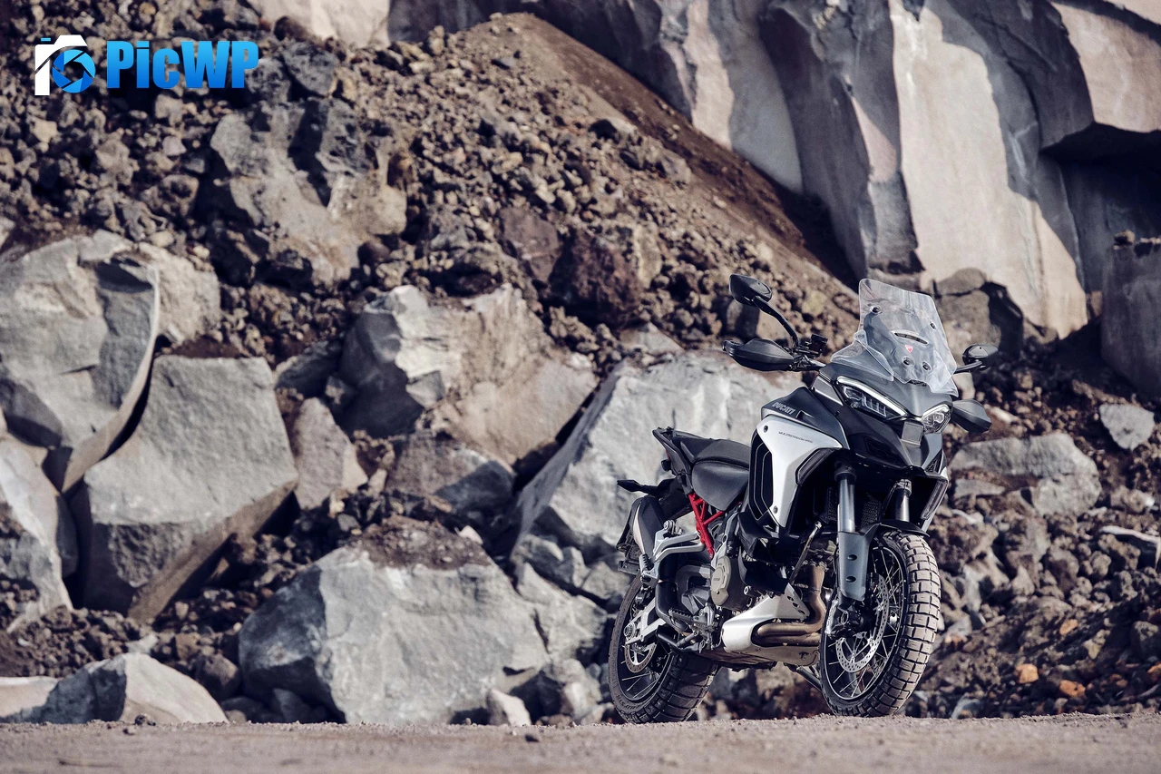 Ducati Multistrada V4 S Adventure motorcycles 3K PC Wallpaper