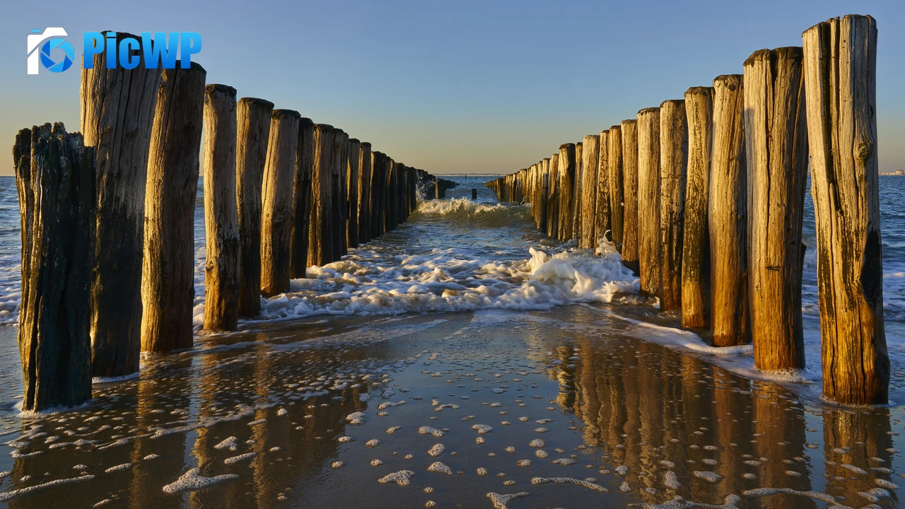 Breskens Beach Holland 4K PC Wallpaper