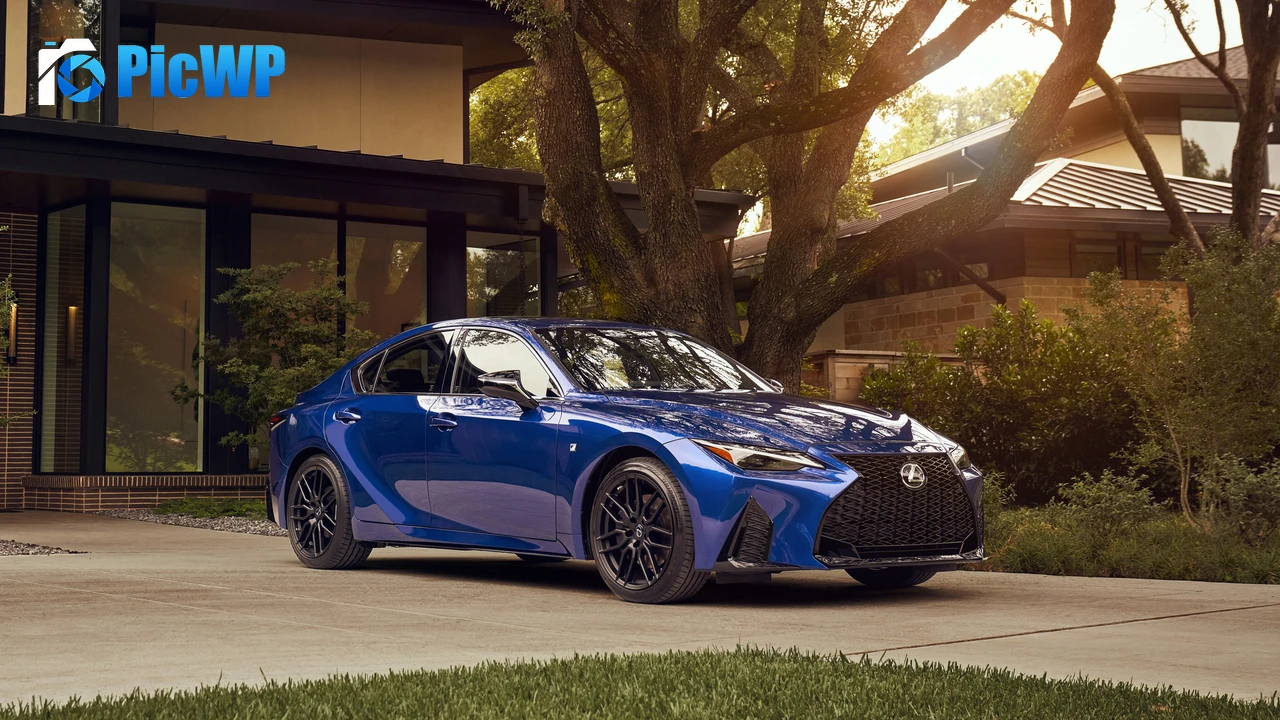 Lexus IS 350 F SPORT 2021 4K PC Wallpaper