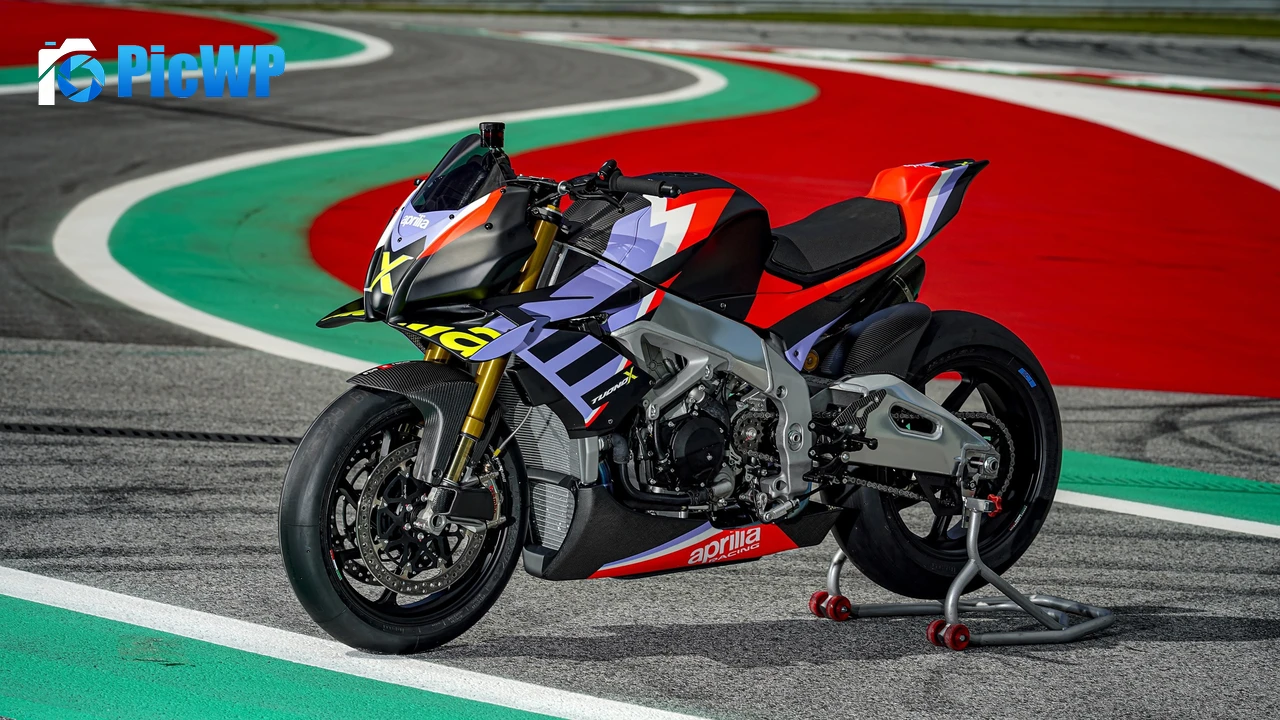 Aprilia Tuono V4 X 2021 4K PC Wallpaper