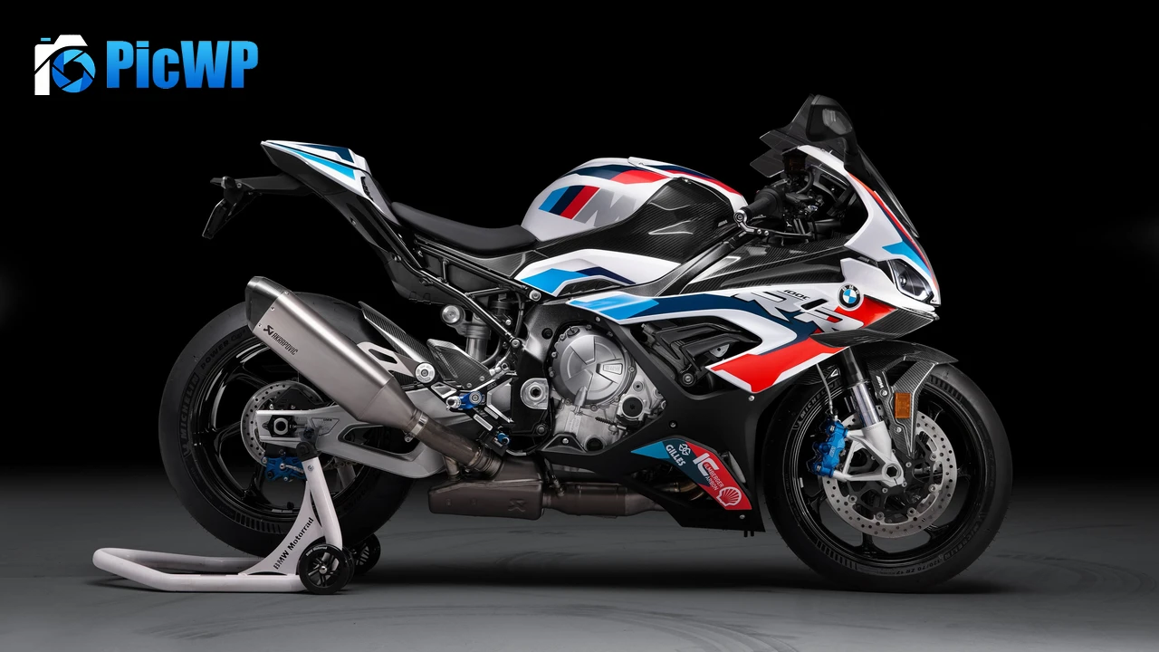 BMW M 1000 RR Race bikes 4K PC Wallpaper