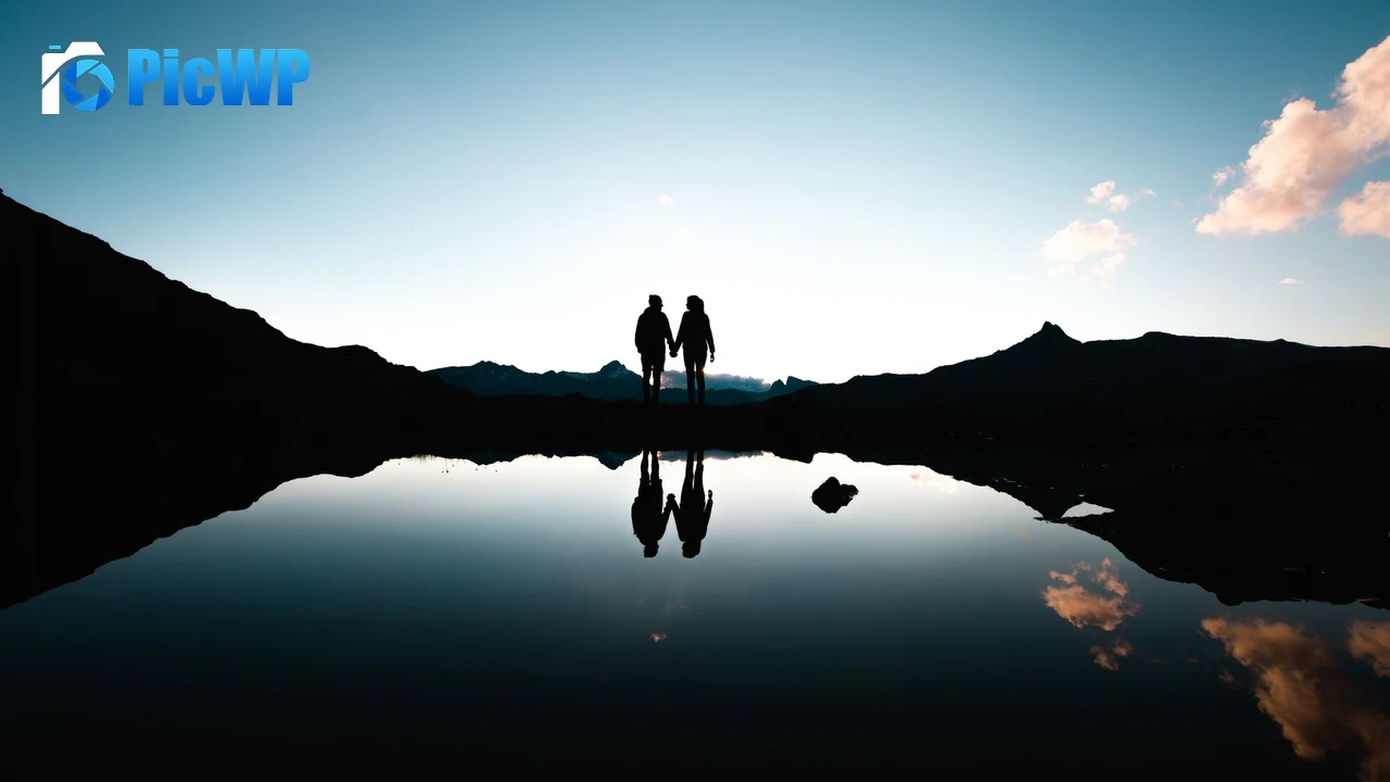 Couple Switzerland 4K PC Wallpaper