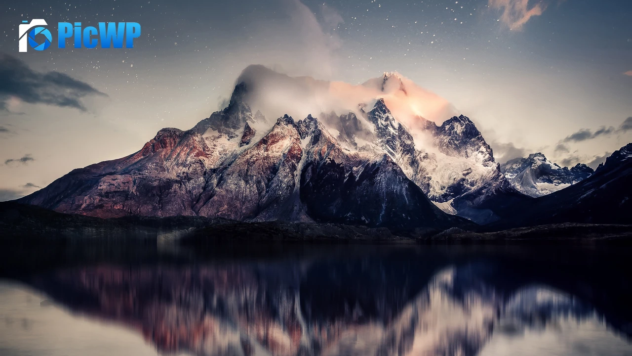 Mountains Reflection 4K PC Wallpaper