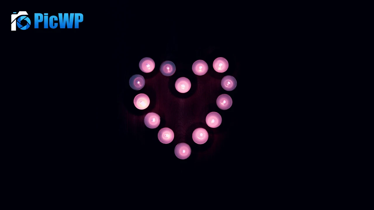 Love heart Candle lights 4K PC Wallpaper