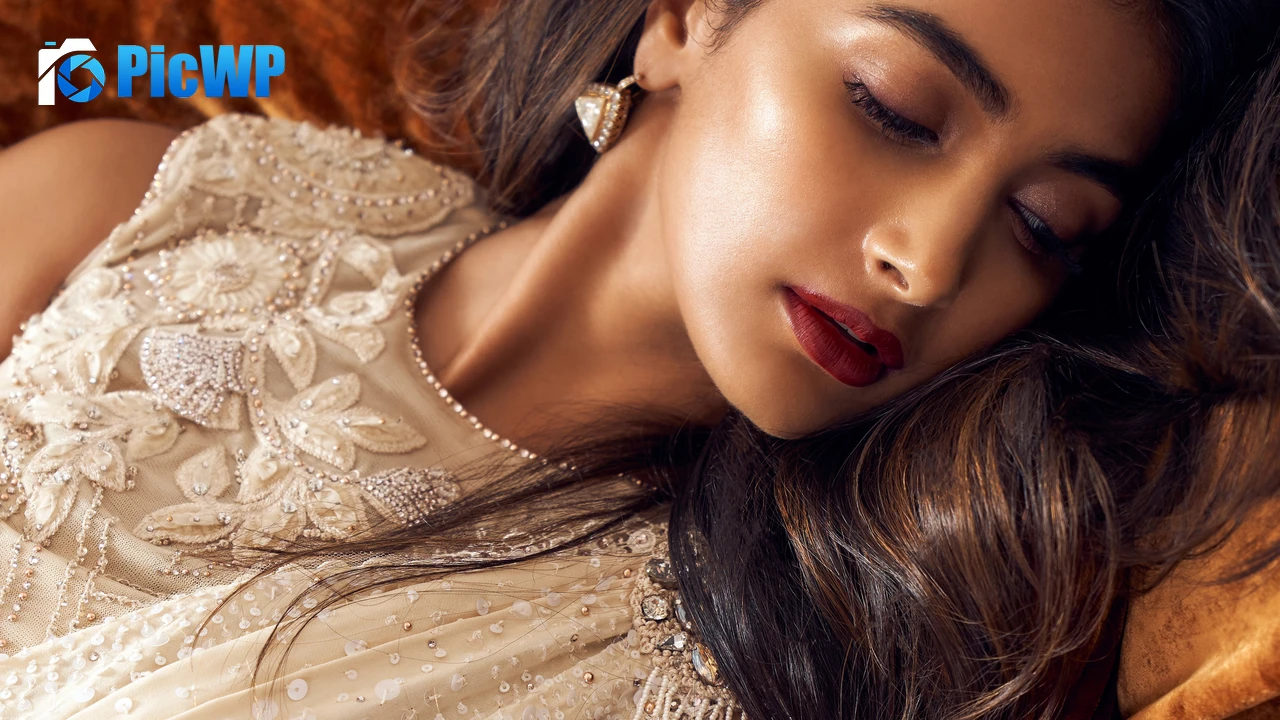 Miss India Pooja Hegde 4K PC Wallpaper