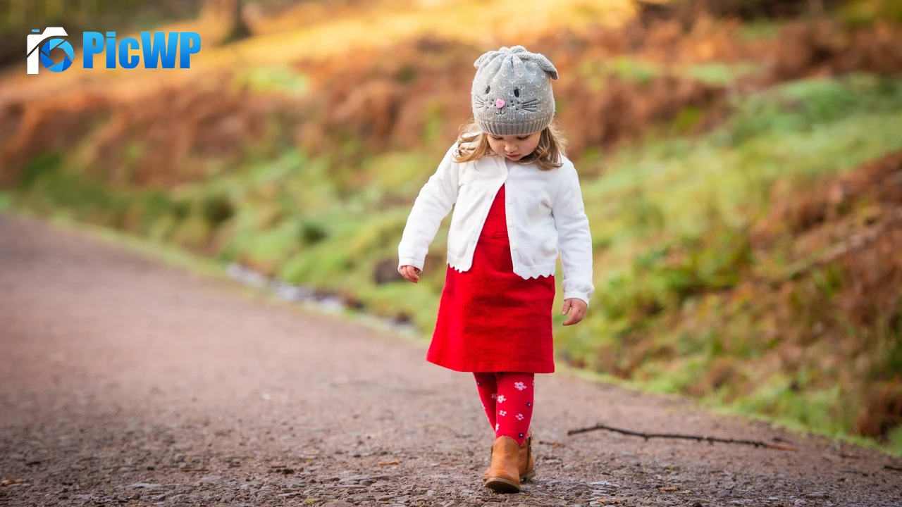 Cute Girl Child 4K PC Wallpaper