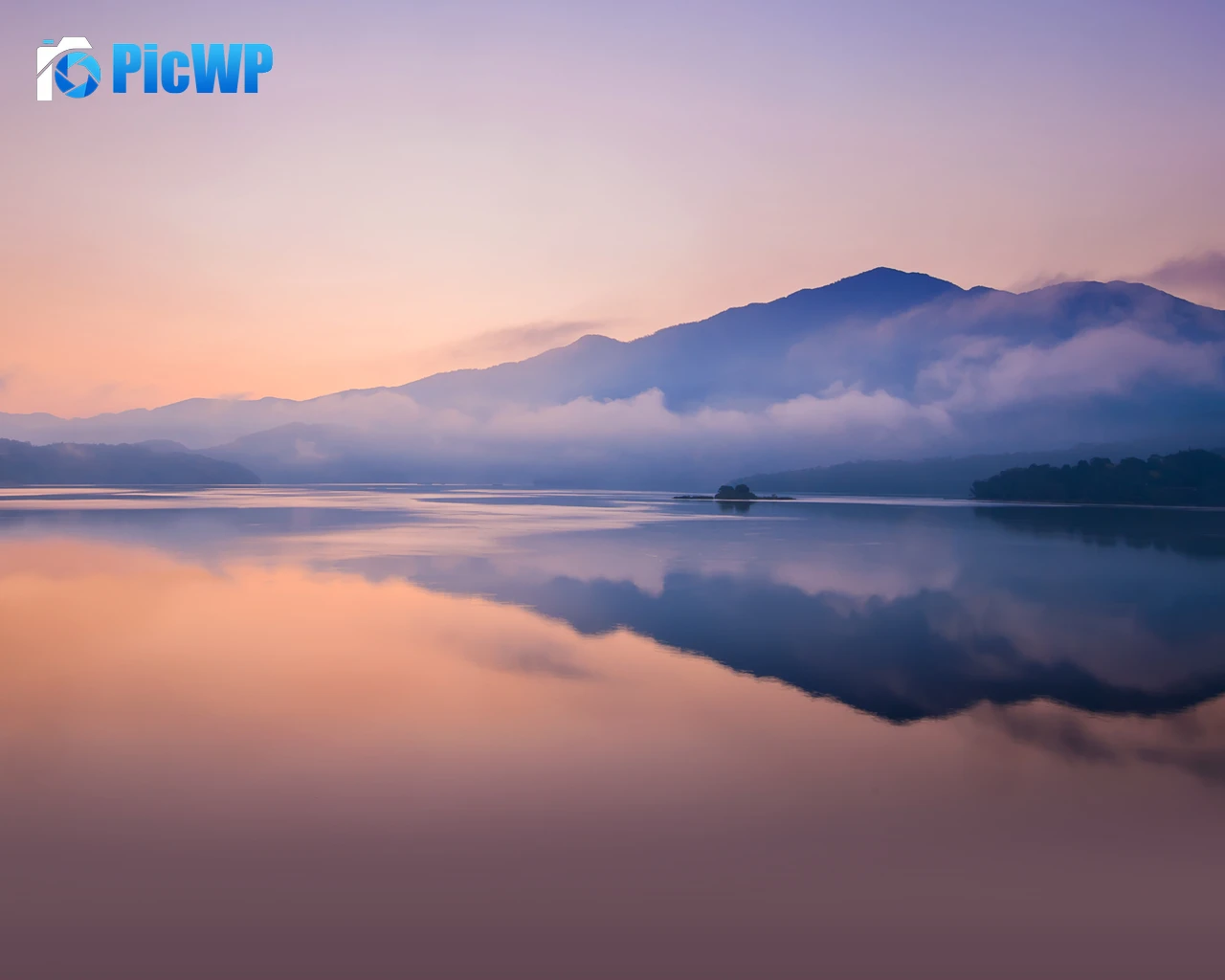 Mountain Sunrise 4K PC Wallpaper